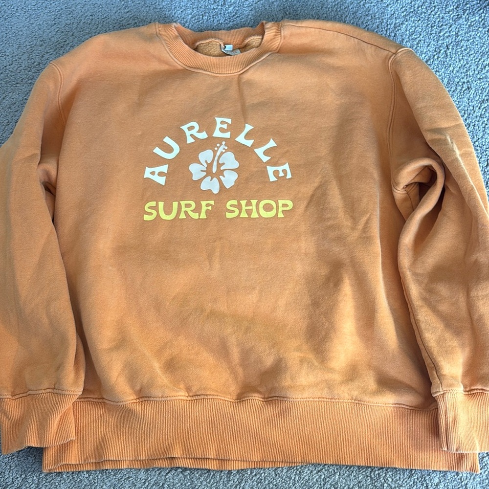 Aurelle surf shop crewneck